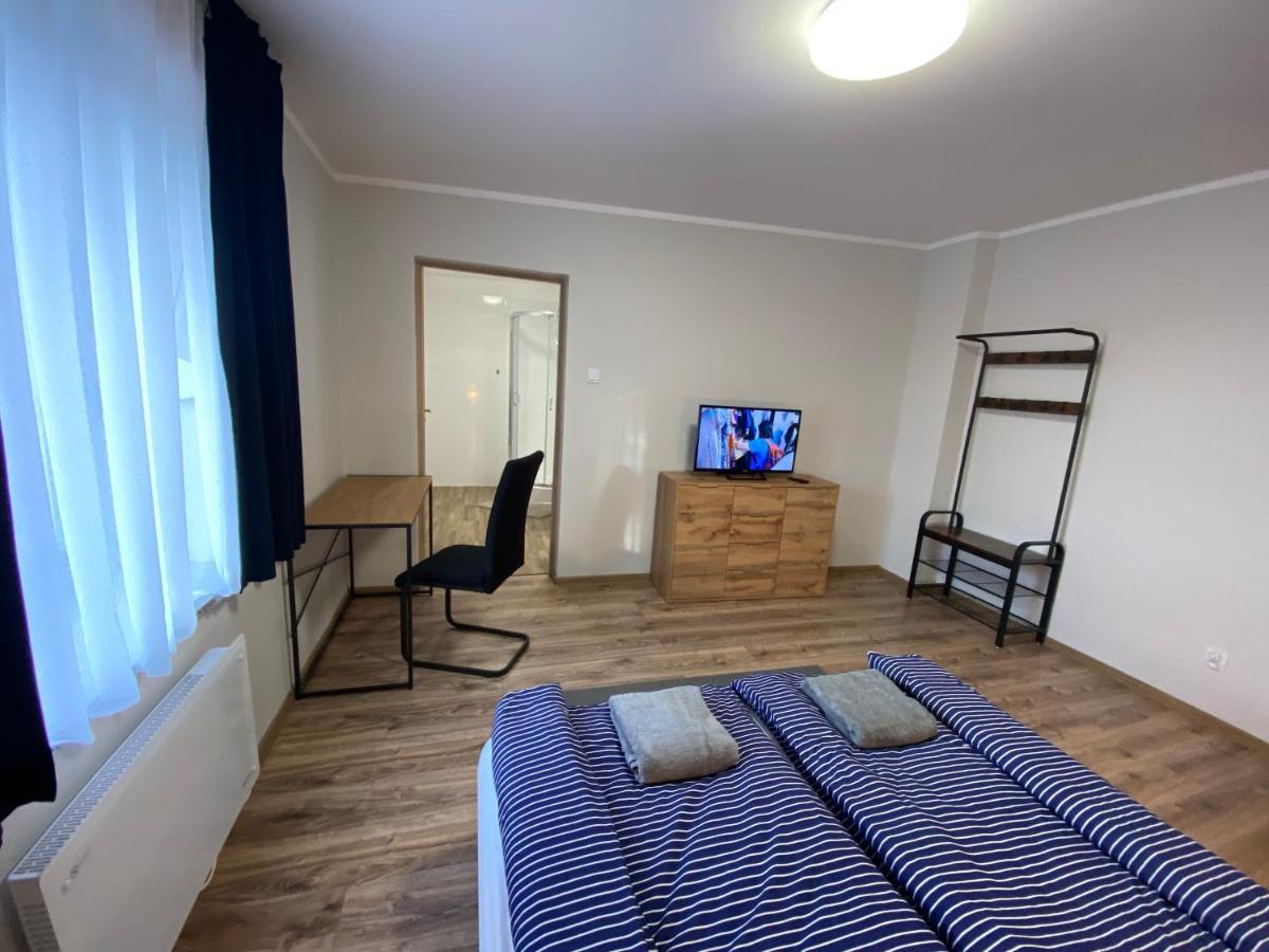 Hotelik Nad Zalewem 10 Km Od Legnicy Legnica Bagian luar foto