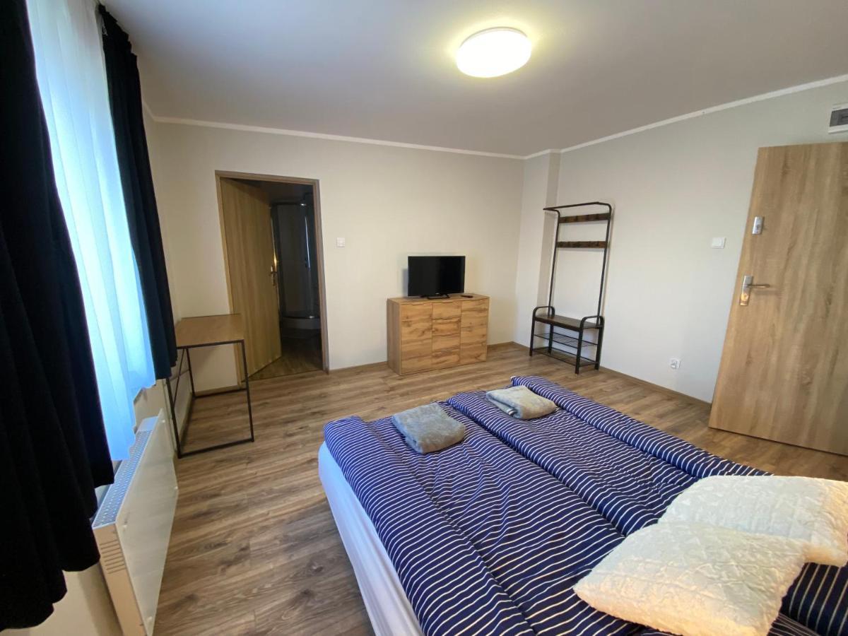 Hotelik Nad Zalewem 10 Km Od Legnicy Legnica Bagian luar foto